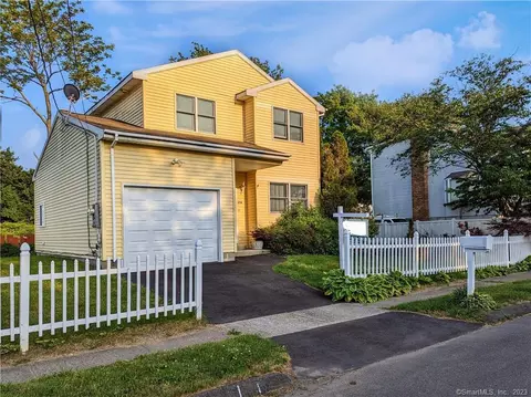 250 Orange St, Stratford, CT 06615