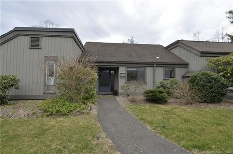 348 Heritage Vlg #A, Southbury, CT 06488