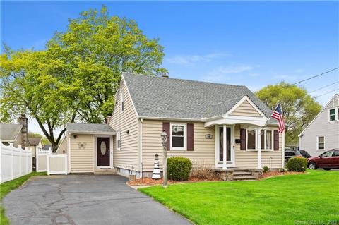 64 Macarthur Rd, Plainville, CT 06062