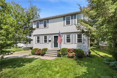 18 Wilcox St, Wethersfield, CT 06109