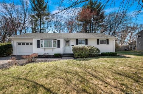 70 Dogwood Ln, South Windsor, CT 06074