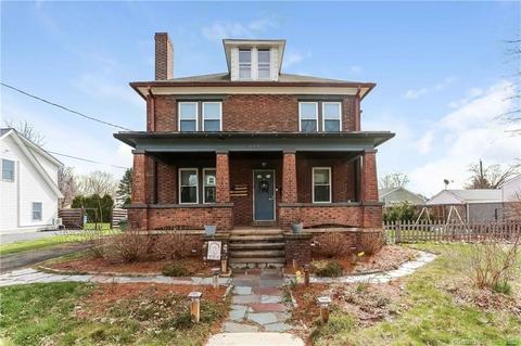 226 Hunting Hill Ave, Middletown, CT 06457