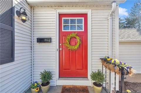 1166 Farmington Ave, West Hartford, CT 06107