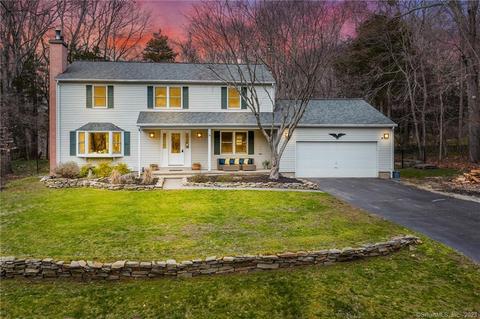 3 Pheasant Hill Ln, Old Saybrook, CT 06475