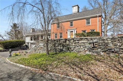 339 Rimmon Hill Rd, Beacon Falls, CT 06403