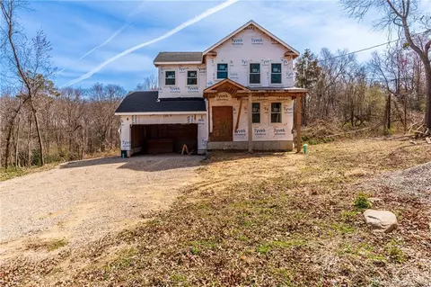 116 Long Hill Rd, Clinton, CT 06413