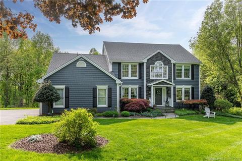 22 Mudry Farm Rd, Brookfield, CT 06804