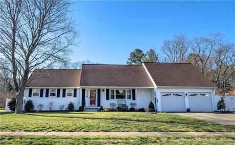 63 Wentworth Dr, South Windsor, CT 06074