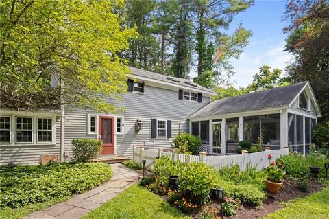 14 Forge Ln, Salisbury, CT 06039