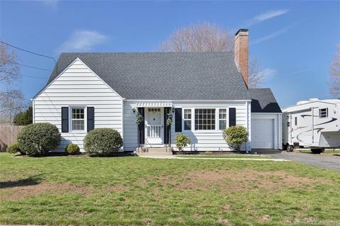 627 Oak St, East Hartford, CT 06118