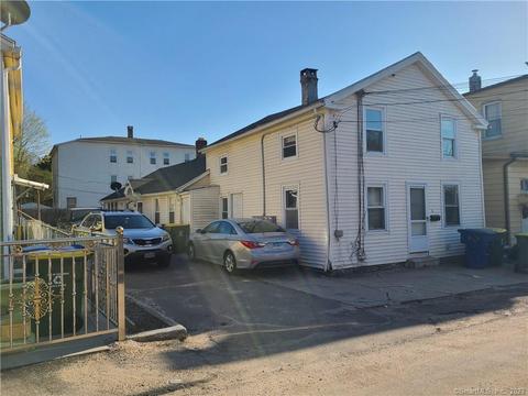 6 Carmen St, Waterbury, CT 06706