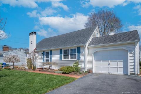 50 Fenwood Rd, Old Saybrook, CT 06475