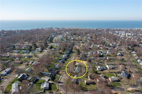 125 Easy St, Milford, CT 06460