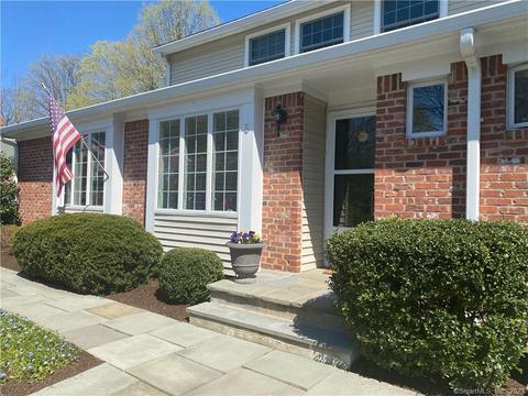 68 Lakeview Ave #5, New Canaan, CT 06840