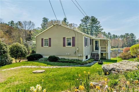 4 Lake View Dr, Woodstock, CT 06281