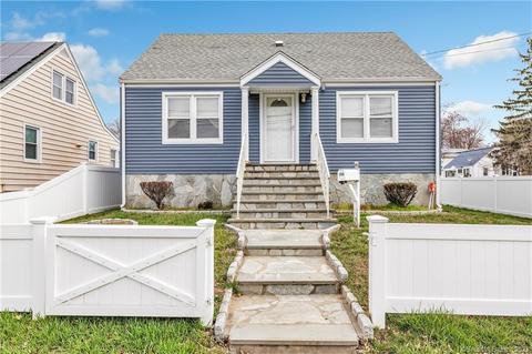 766 Birdseye St, Stratford, CT 06615
