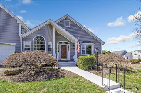 462 Fisher Ct #462, Shelton, CT 06484