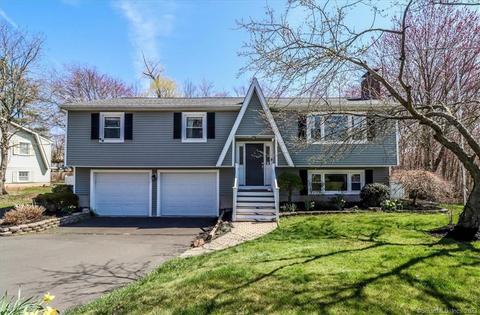 4 Grieb Ct, Wallingford, CT 06492
