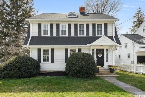 317 Stratfield Rd, Fairfield, CT 06825