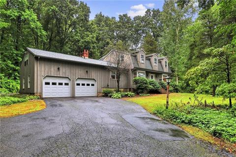 9 Brushy Ct, Monroe, CT 06468