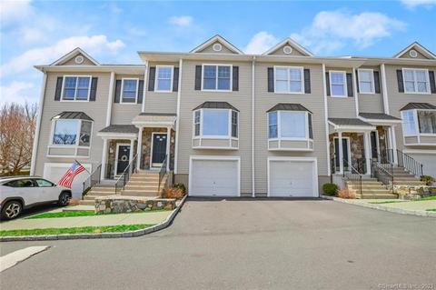 15 Scuppo Rd #102, Danbury, CT 06811