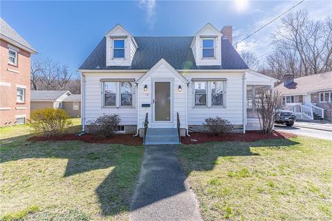 59 Derby Ave, Seymour, CT 06483
