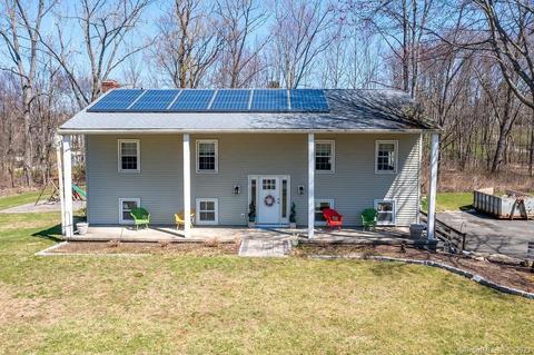 81 Whisconier Rd, Brookfield, CT 06804