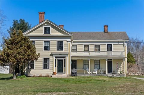 242 Packer Rd, Mystic, CT 06355