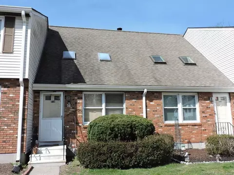16 Saint Marc Cir #P, South Windsor, CT 06074