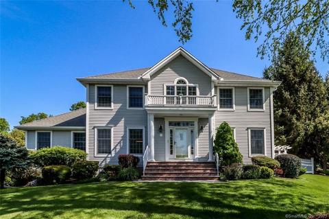 18 Mckeon Pl, Ridgefield, CT 06877