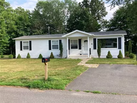 4 Garden Dr, Southington, CT 06489