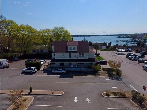 6 Avery St, Mystic, CT 06355