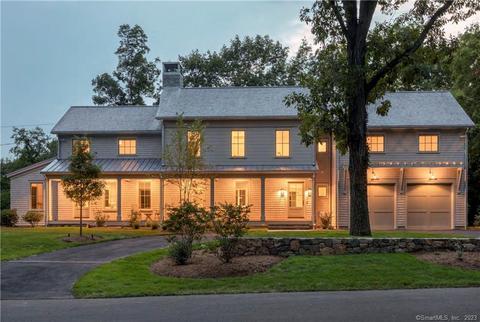 4 Settlers Trl, Darien, CT 06820