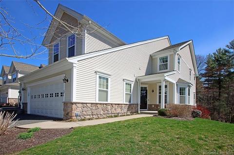 64 Ridgewood Dr #64, Middlebury, CT 06762
