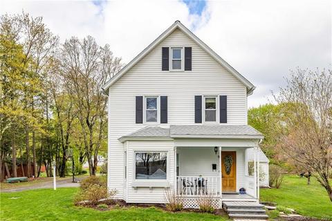 9 E Tomstead Rd, Simsbury, CT 06070