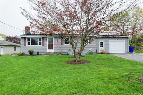 29 High St, Watertown, CT 06795