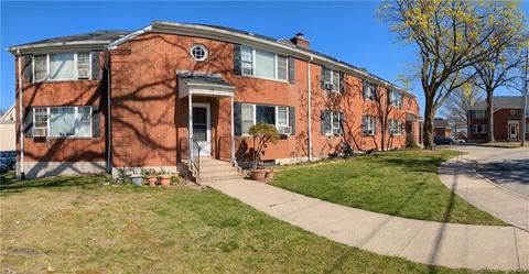 65 Oakview Cir #101, Bridgeport, CT 06604