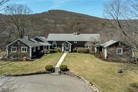 272 Under Mountain Rd, Salisbury, CT 06068