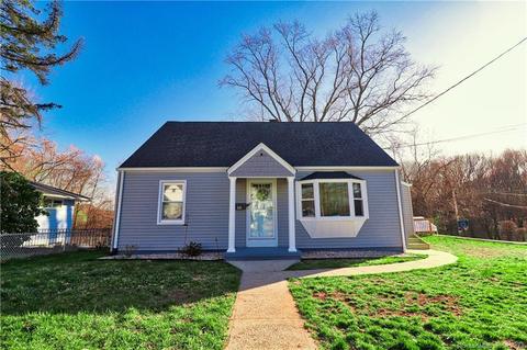 45 Maplerow Ave, Waterbury, CT 06705