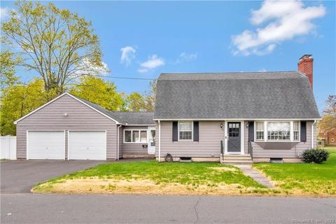 8 Jefferson St, Plainville, CT 06062