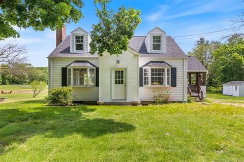 25 Upper Pattagansett Rd, East Lyme, CT 06333