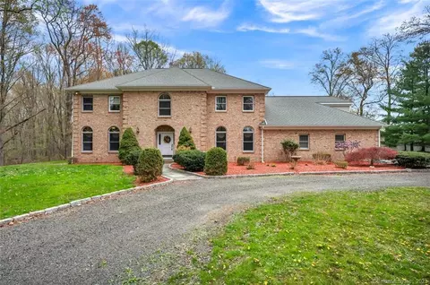 226 E Rutland Rd, Milford, CT 06460