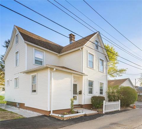 1 Holbrook Ct, Ansonia, CT 06401