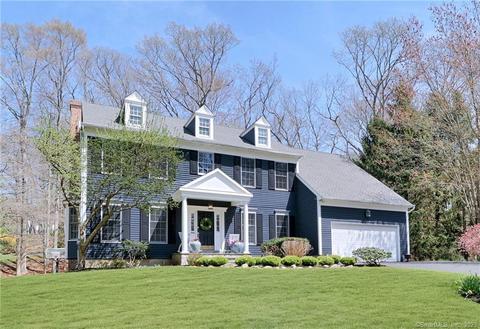 700 Flintlock Rd, Fairfield, CT 06890