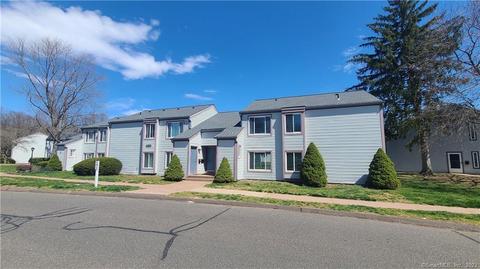 63 Candlewood Dr #63, South Windsor, CT 06074