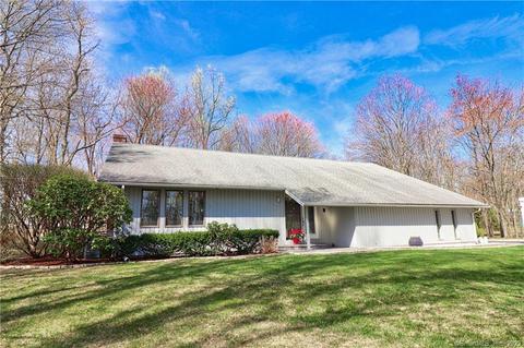 200 Northridge Dr, Middlebury, CT 06762