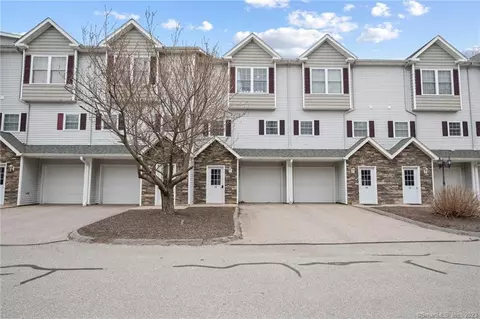 296 Hamilton Ave #22, Norwich, CT 06360