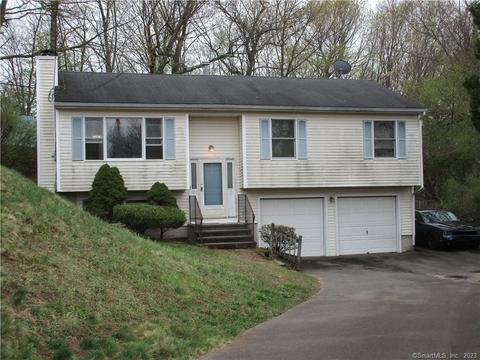 100 High Top East Cir, Hamden, CT 06514