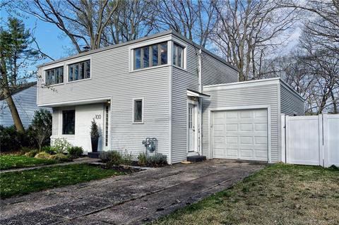 100 Lakeview Ter, New Haven, CT 06515