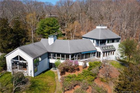 30 Hudson Ln, Essex, CT 06426